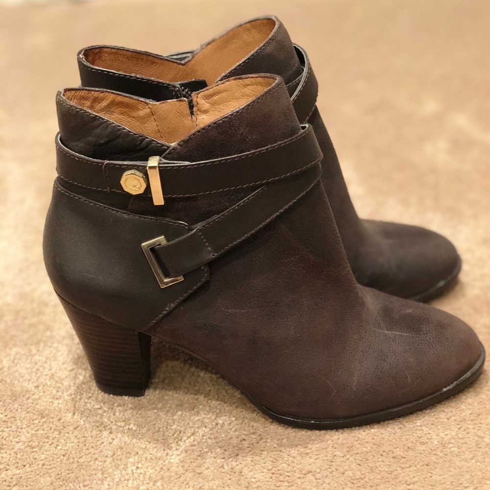 Louise et Cie Chocolate  Brown Booties, size 7 1/2